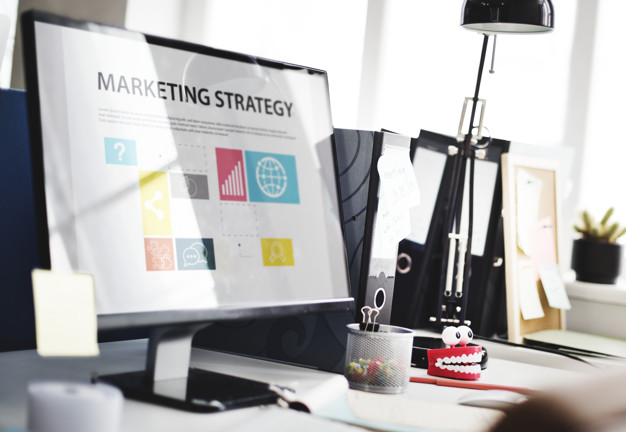 monitor escrito estratégias de marketing