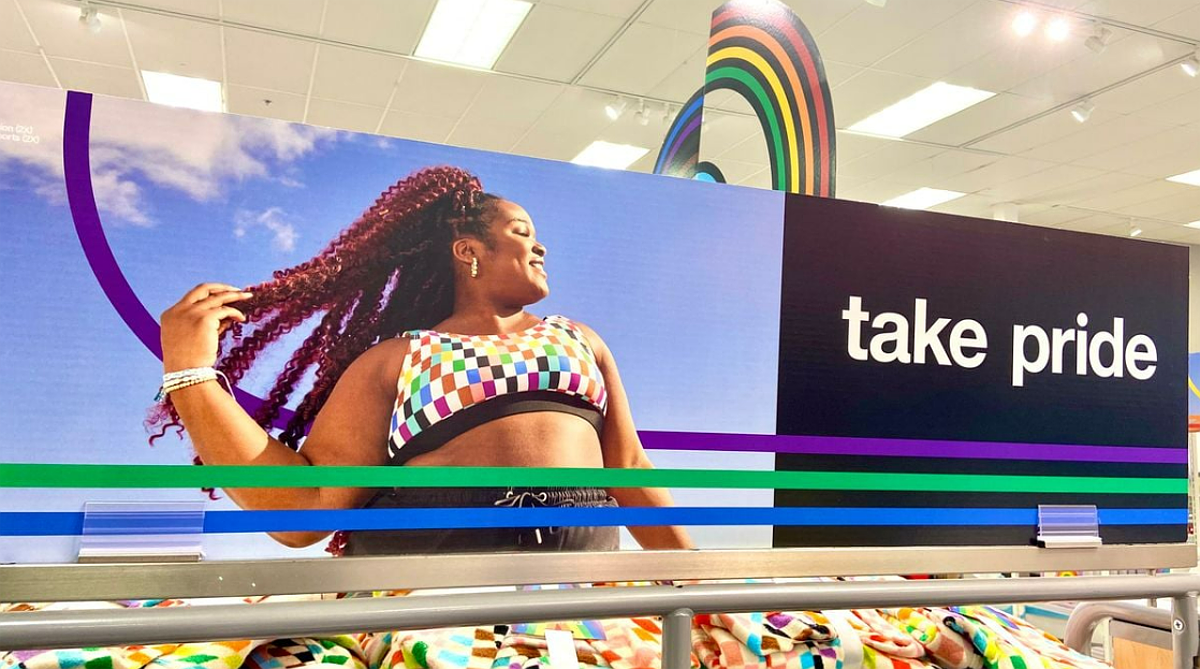 Target fue fuertemente criticado por no haber realizado una campaña publicitaria en 2023 del orgullo LGBTQ+